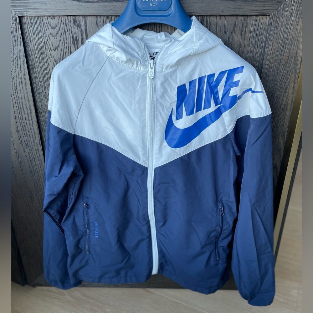 Nike Boys Windbreaker S